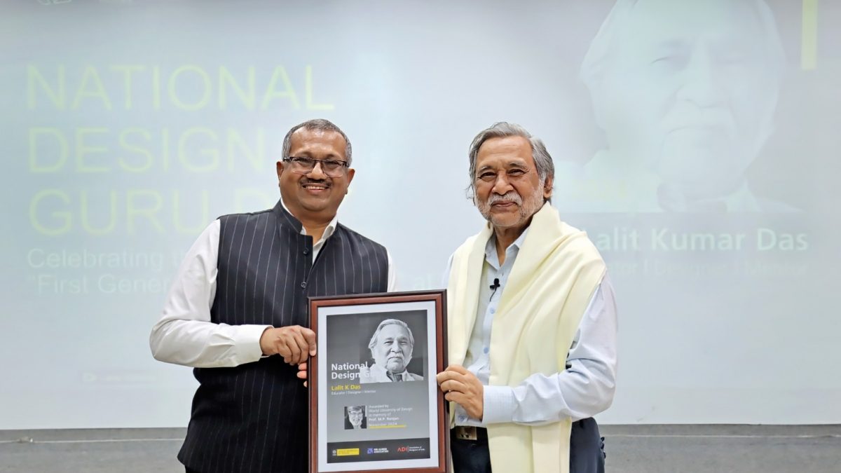 Left to Right : Dr. Sanjay Gupta, Vice Chancellor, WUD felicitating Prof. Lalit Kumar Das with prestigious "Design Guru" Award