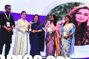  Smt. Meenakshi Lekhi, Former Minister of State for External Affairs and Culture of India, Ms. Ruby Sinha, President, BRICS CCI WE and Mr. Sameep Shastri, Vice Chairman, BRICS CCI felicitating Ms. Dia Mirza, Indian Actor, Producer, Eco Investor and Goodwill Ambassador UNEP during the BRICS CCI WE Annual Women’s Summit & Felicitations 2025